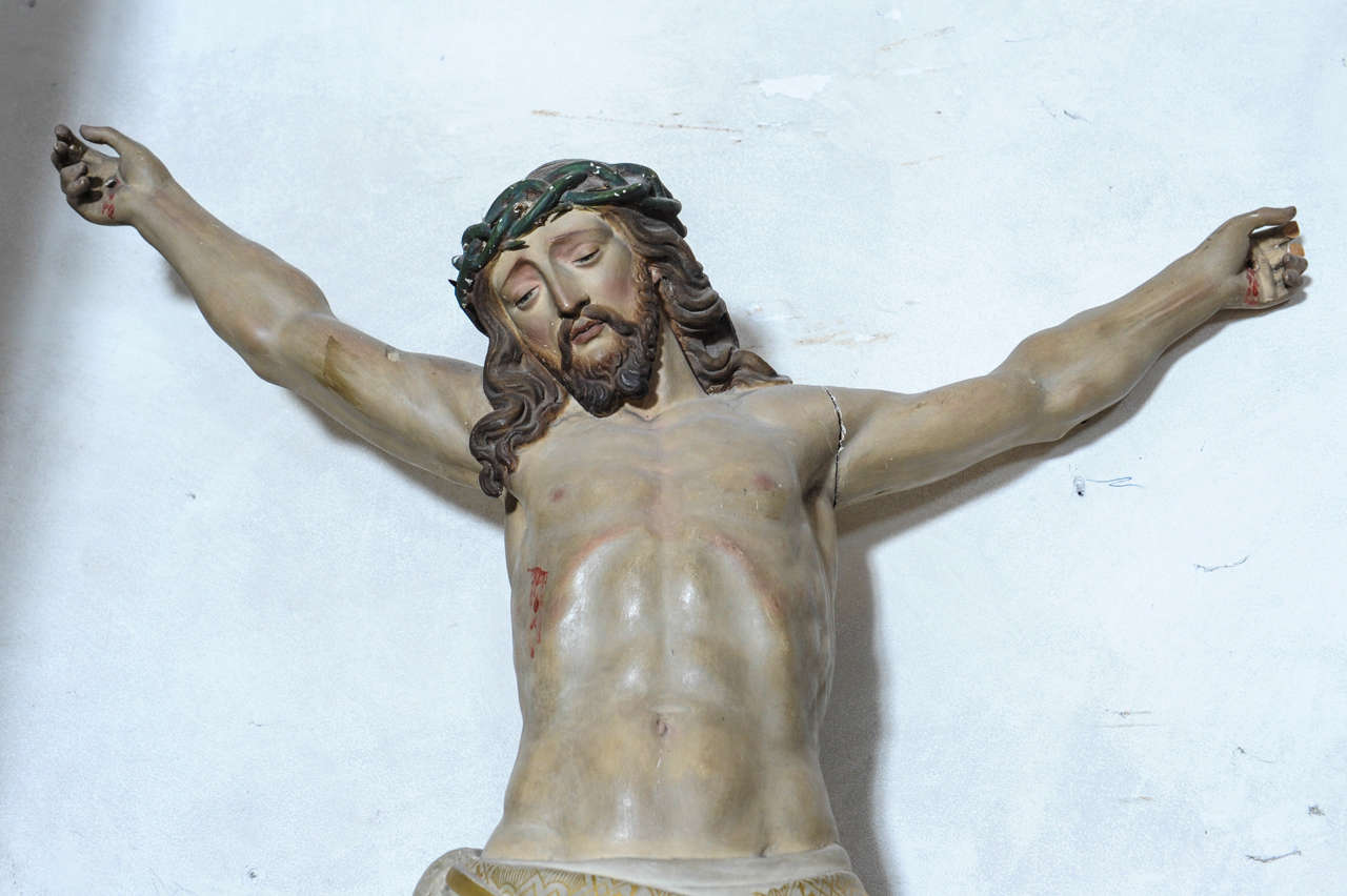 19th Century Wood Carved and Polychromed Statue of Jesus Christ In Good Condition In Baambrugge, NL