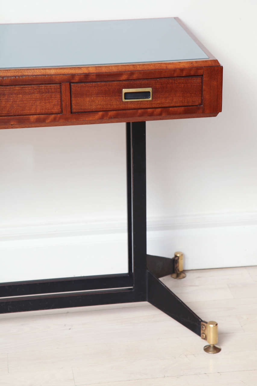 Italian Mid-Century Modern Walnut Console Table with Frosted Glass Top In Excellent Condition In New York, NY