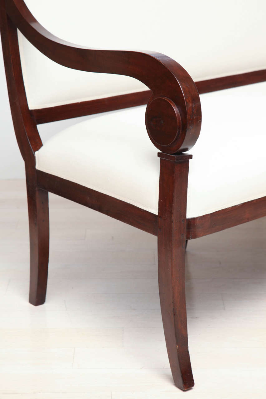 Mid-19th Century 19th Century French Mahogany Wood Bench with Scroll-Form Arms and Tapered Legs