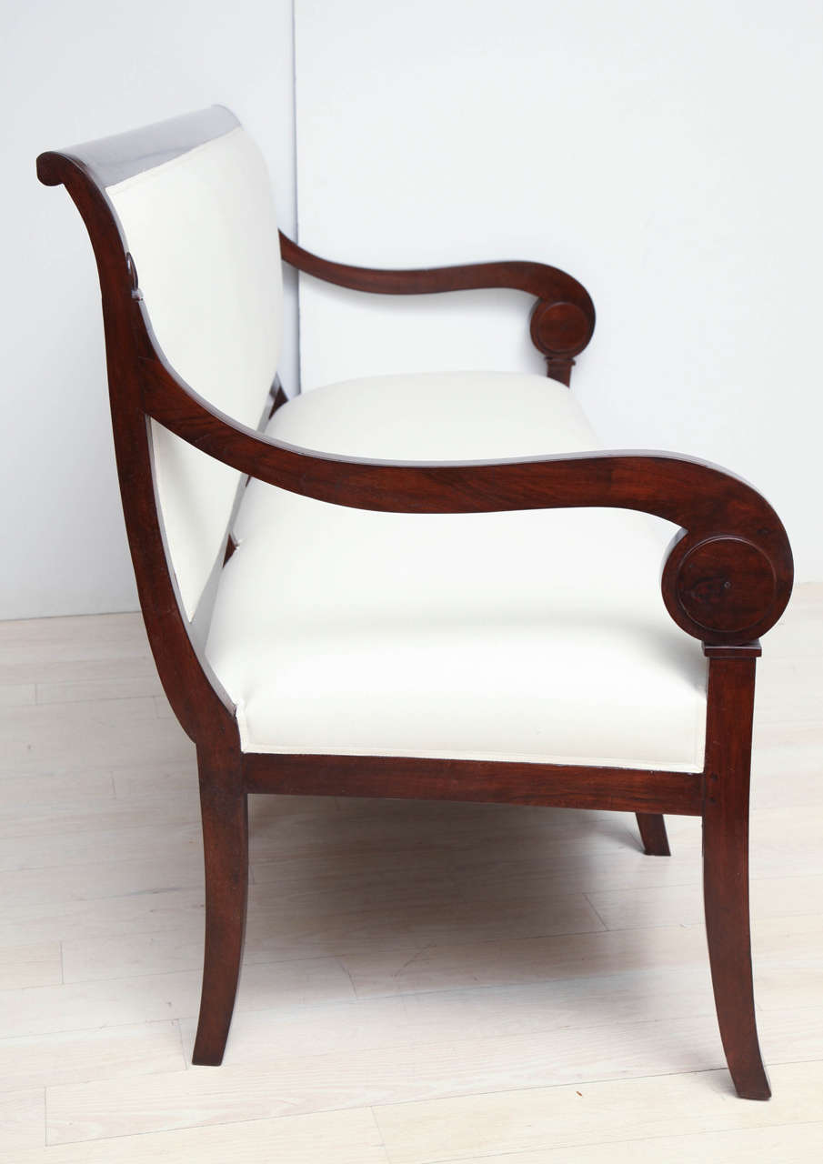 19th Century French Mahogany Wood Bench with Scroll-Form Arms and Tapered Legs 3