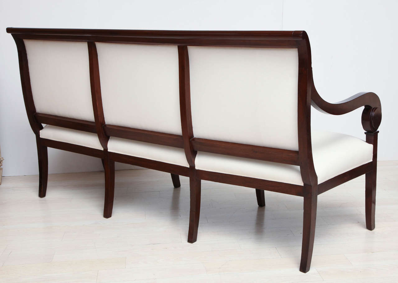 19th Century French Mahogany Wood Bench with Scroll-Form Arms and Tapered Legs 4