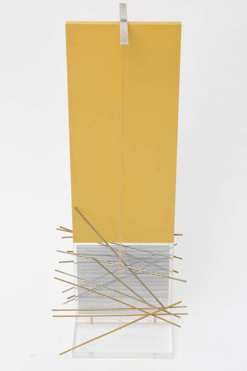 A visually striking table sculpture from the Jai Alai series.
From the edition of 300.
Jesus Rafael Soto is represented in the collections of the MOMA, the Guggenheim and the Tate.