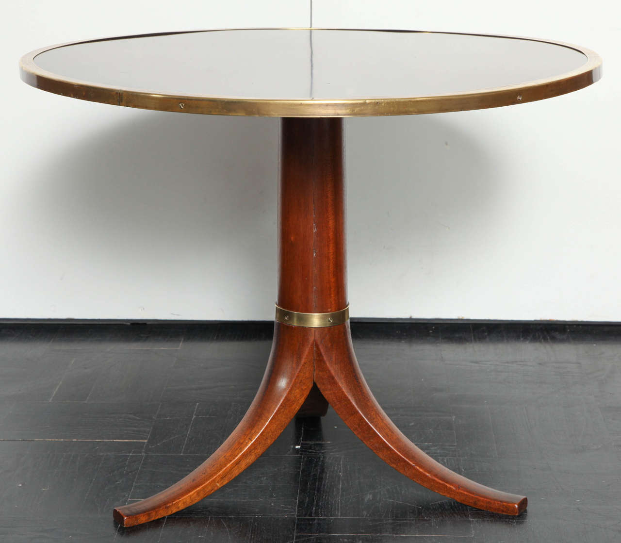Mid-20th Century Mahogany Circular Table 4
