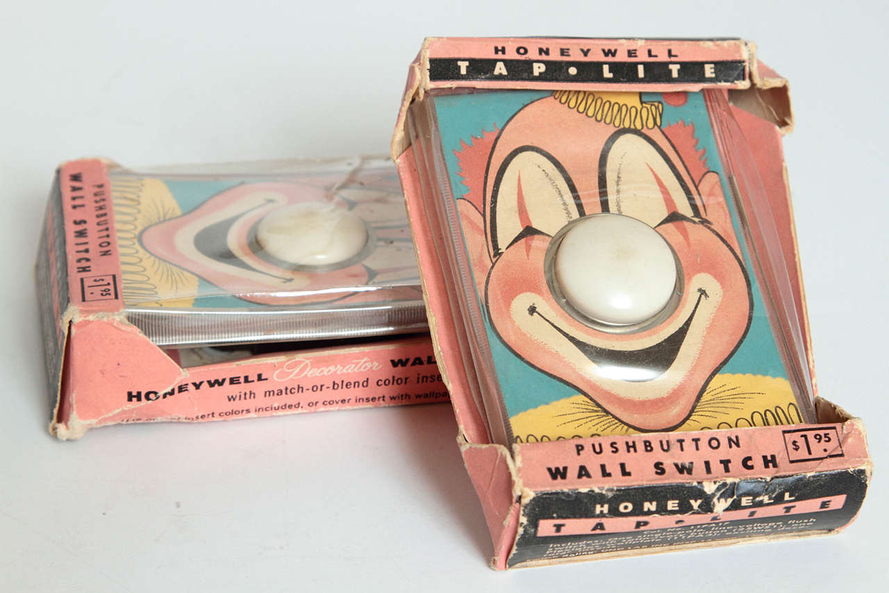 20th Century Whimsical Henry Dreyfuss Designed Honeywell Tap Lite Wall Switch/Covers For Sale