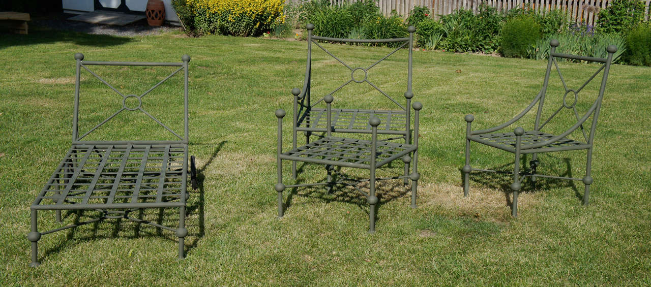 A Large Vintage 10 Peice Set of Wrought & Cast Iron Patio Furntiure In Good Condition In Hudson, NY