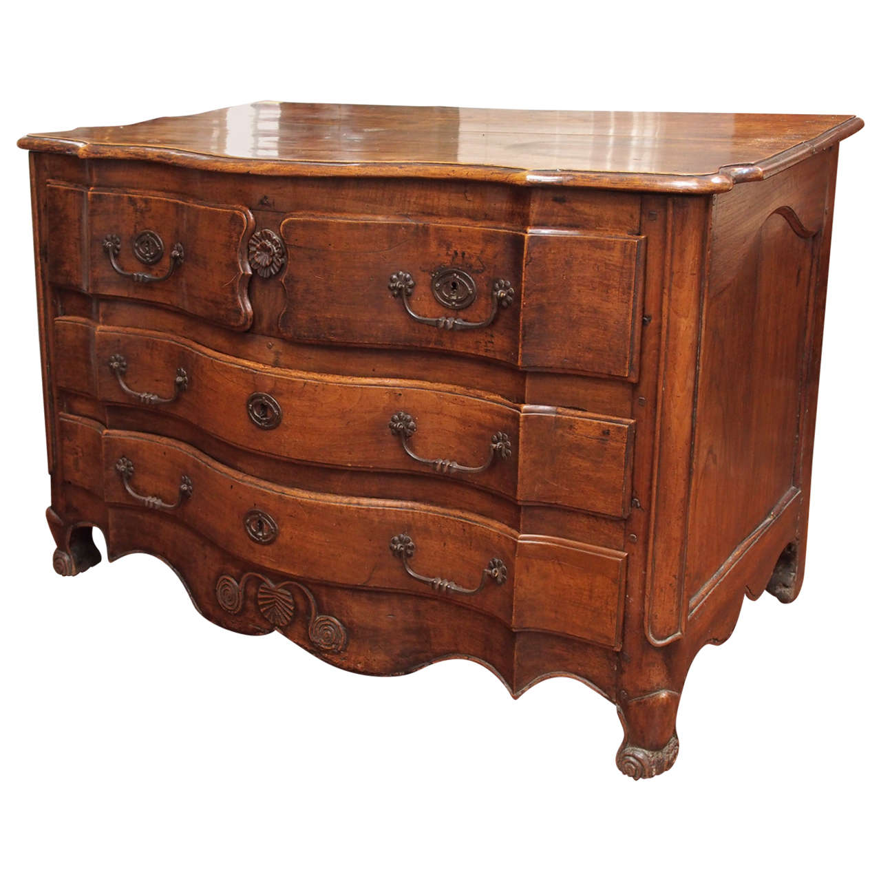 18th Century Walnut  Commode For Sale