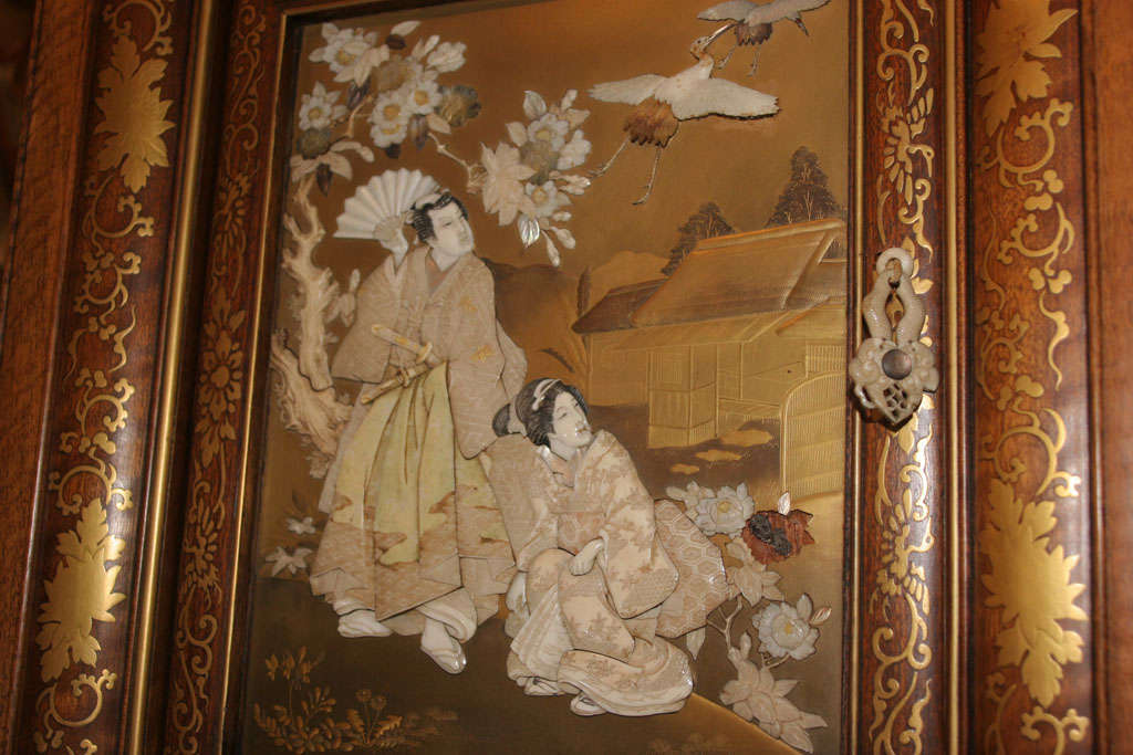 Japanese Gold Lacquered Display Cabinet 4