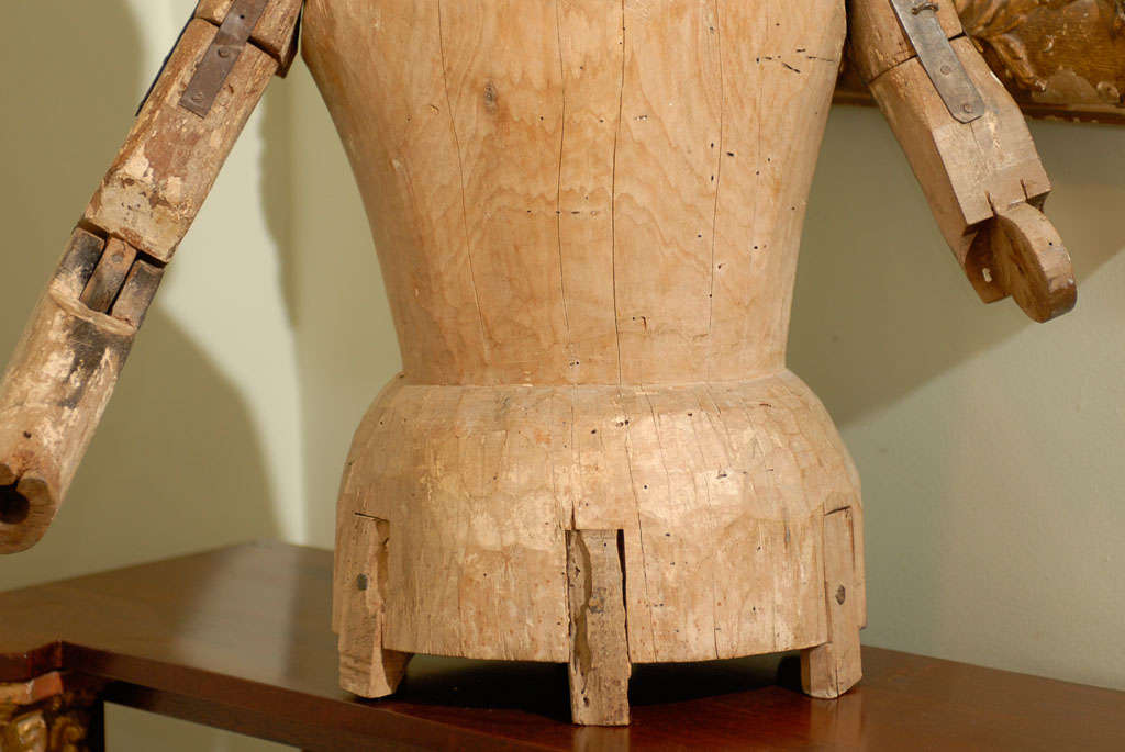18th Century Spanish Colonial Carved Figure For Sale at 1stDibs