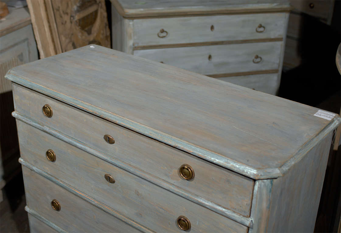 A Swedish Four-Drawer Painted Wood Chest of Gustavian Style. 2