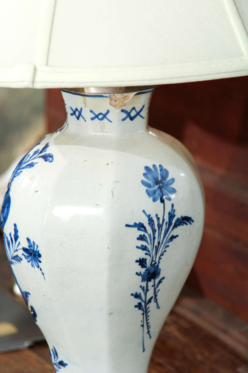 Delft Vase Lamp 3