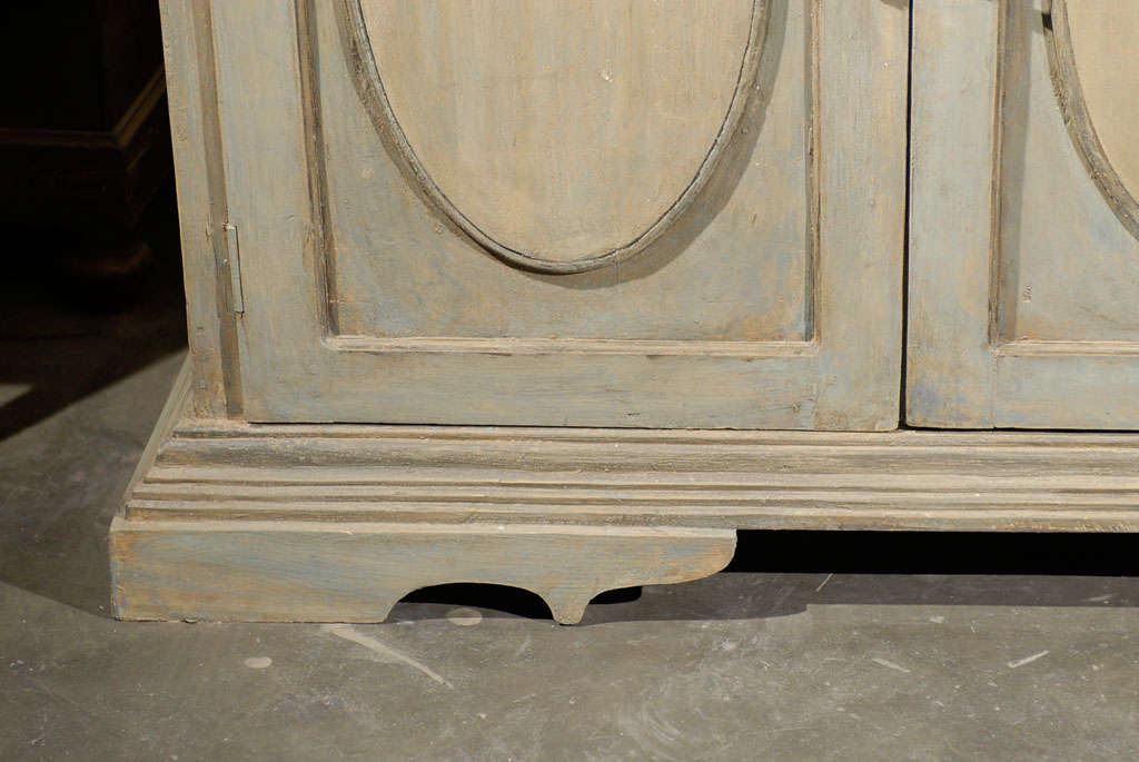 20th Century Painted Wood Four-Door Enfilade Buffet with Oval Pattern