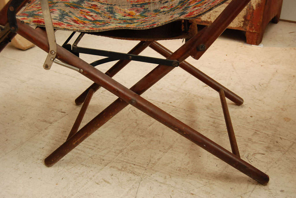 Wood Victorian Reclining Folding Carpet Chair