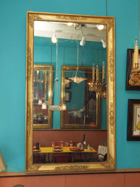 Early 19th century French Restauration period gilded mirror in the neo-classical taste, circa 1820
