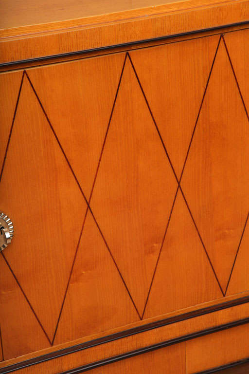 Mid-20th Century Superb Art Deco Sideboard For Sale