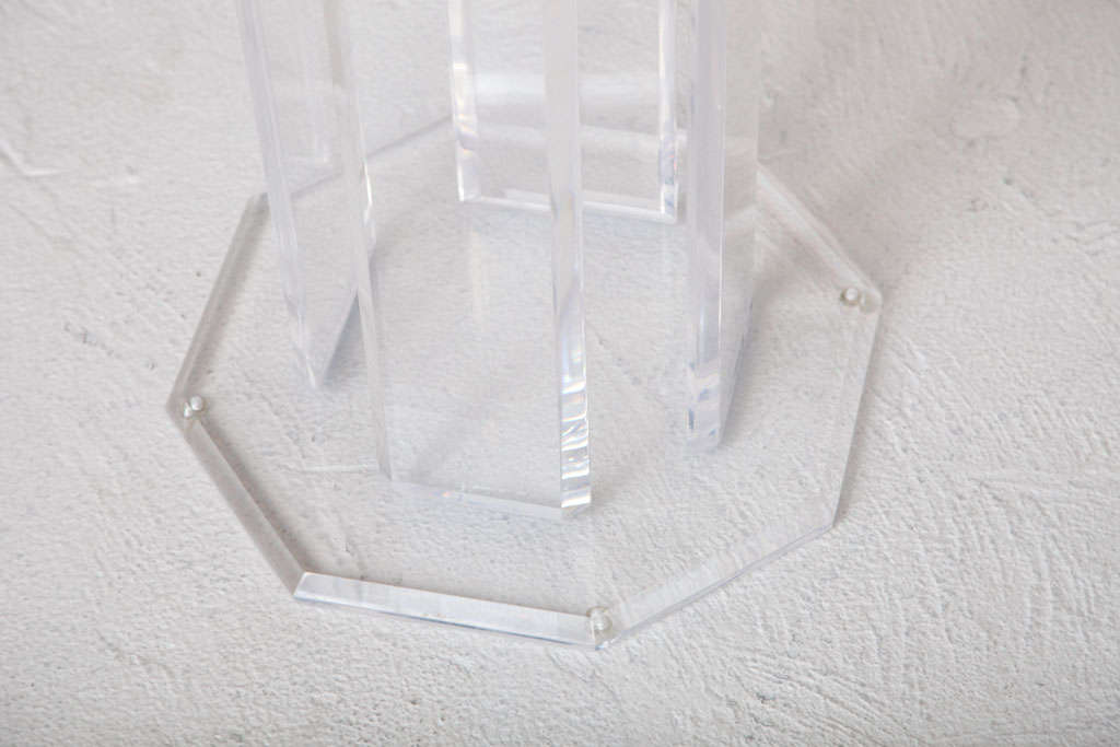 Lucite Pedestal In Excellent Condition In New York, NY
