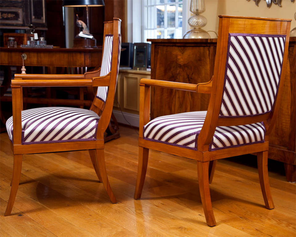 Pair of Neoclassic Fauteuils In Excellent Condition For Sale In Westport, CT
