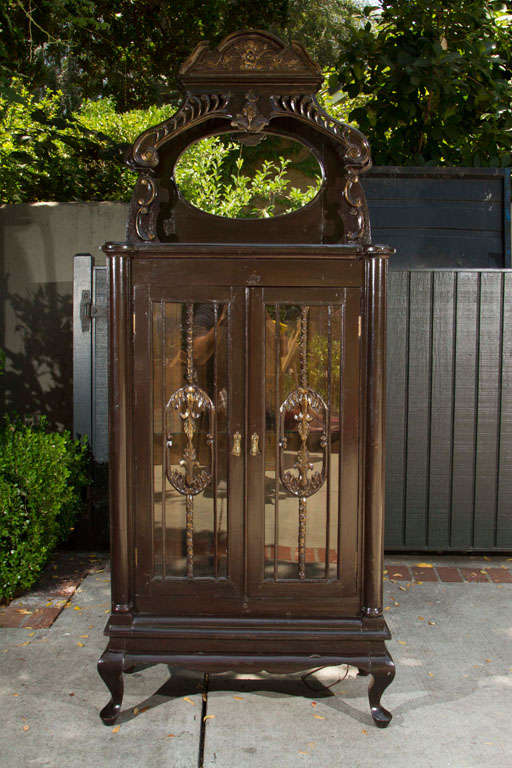 20th Century Early 1900s Curio Cabinet For Sale
