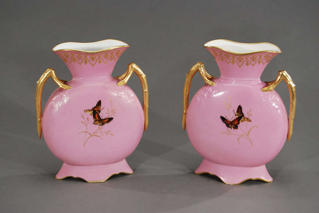 Pair of T. Haviland Hand-Painted Pink Rose Mantle Vases Aesthetic Movement In Excellent Condition In Great Barrington, MA