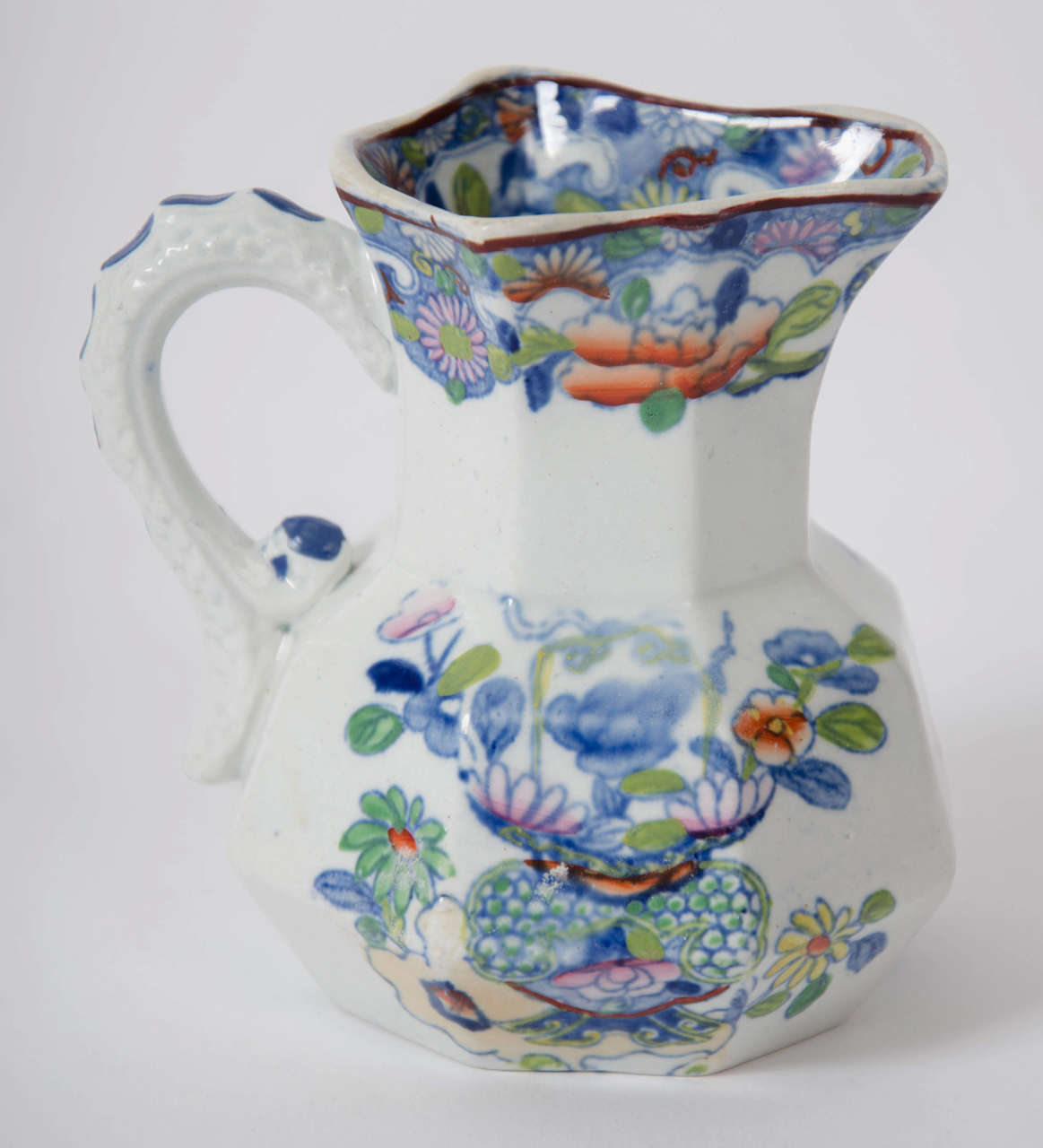 Hand-Painted Very Early Pair of Mason's Ironstone Jugs or Pitchers Bamboo Pattern, Ca 1815