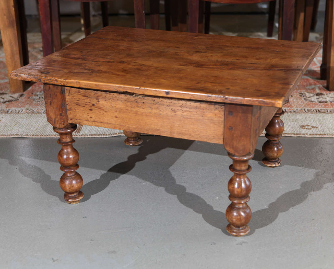 A Low Mexican Colonial Table, c. 1800 In Excellent Condition In Los Angeles, CA
