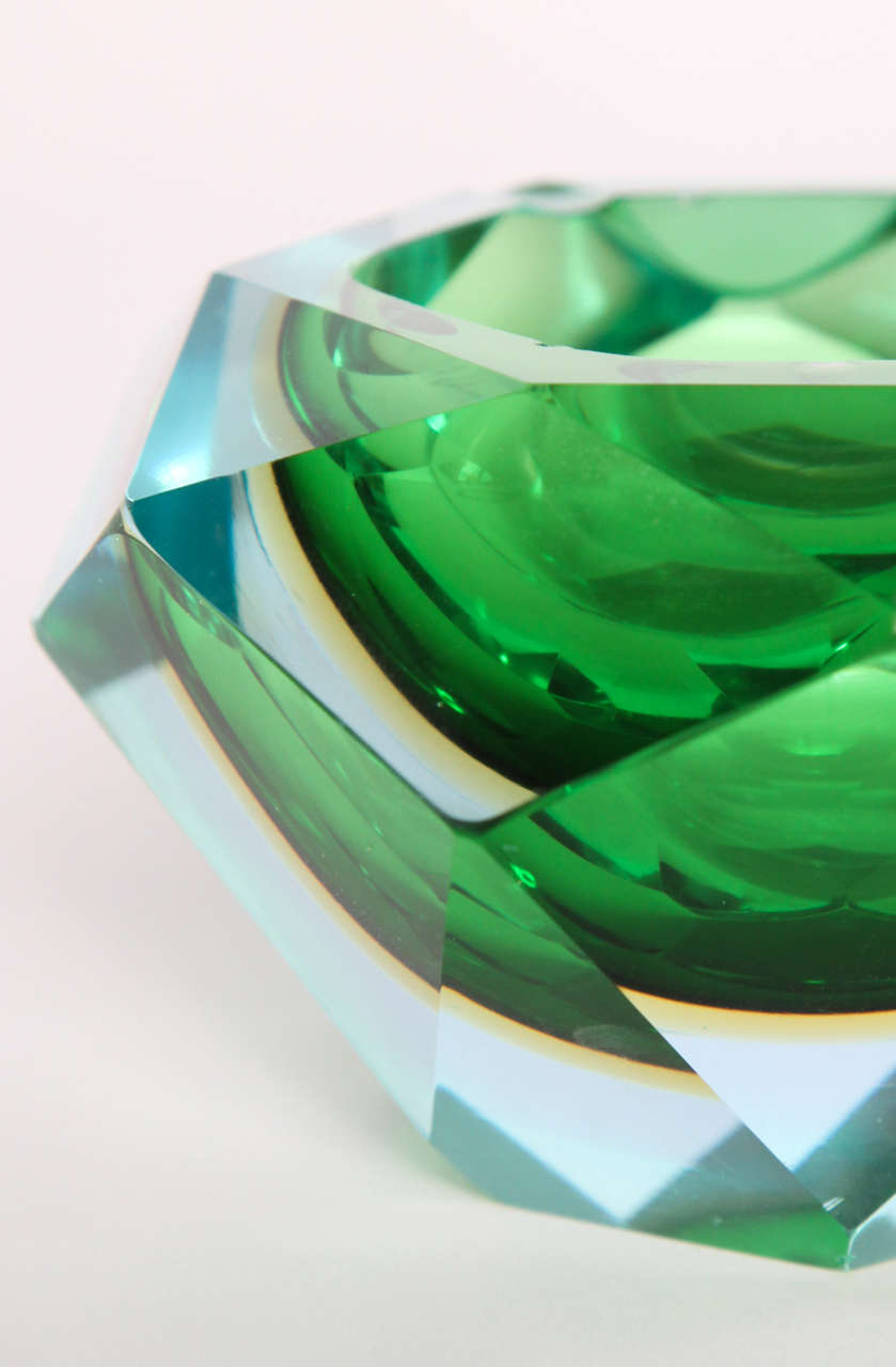 Jewel-like Murano Faceted Glass Ashtray In Excellent Condition For Sale In Brooklyn, NY