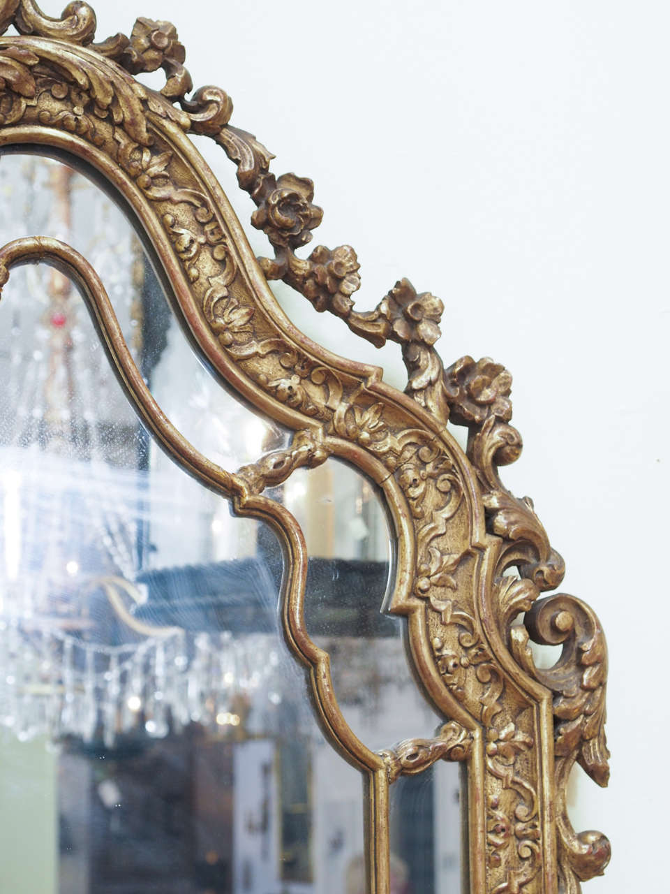 19th Century Regence Style Carved Giltwood French Mirror with Pierced Crest In Good Condition For Sale In New Orleans, LA