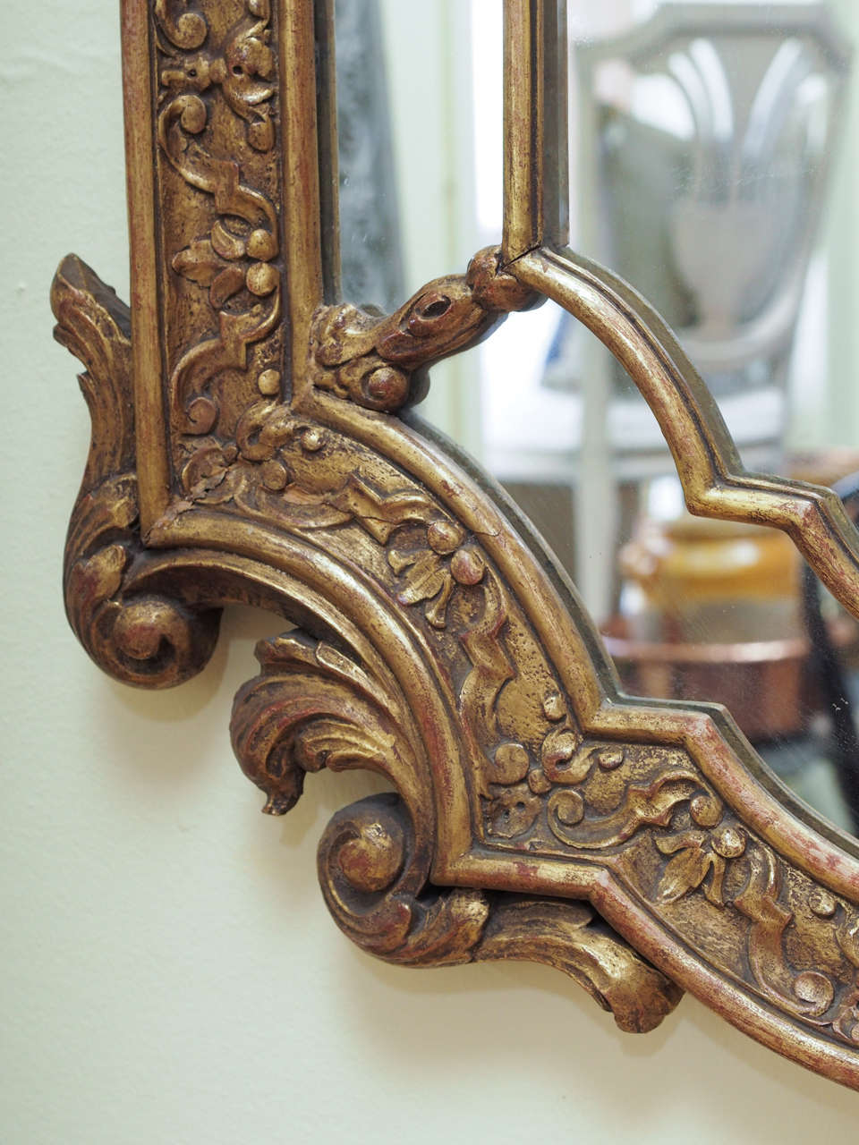 19th Century Regence Style Carved Giltwood French Mirror with Pierced Crest For Sale 2