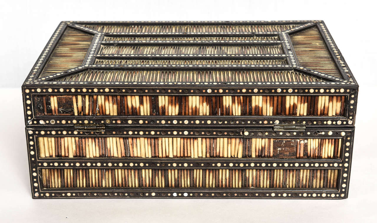vonhaus colonial toy box