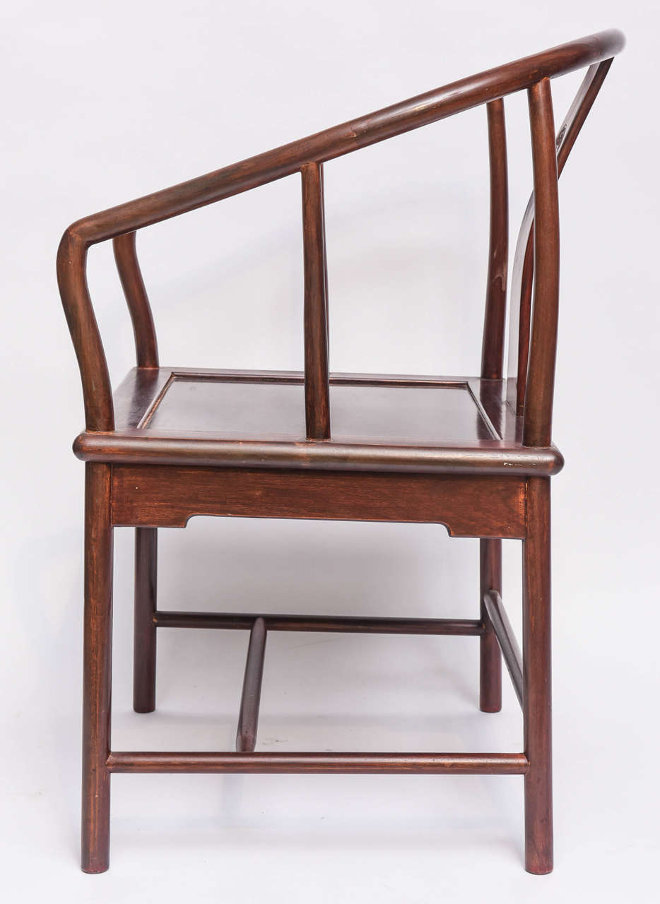 Pair of Chinese Horseshoe Chairs, 20th century 1