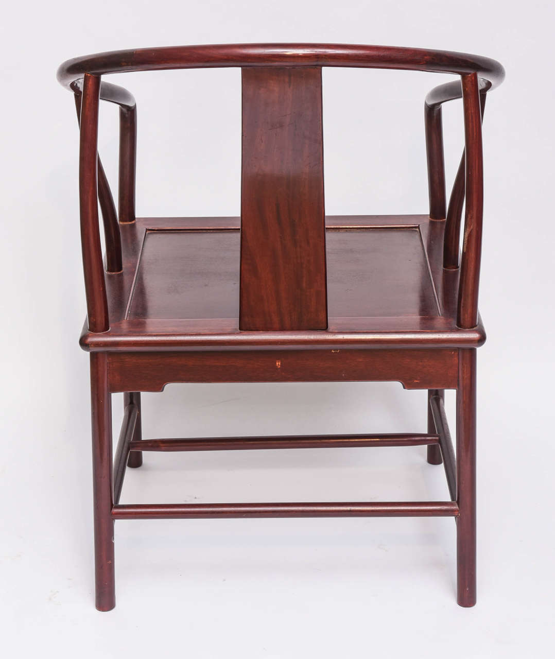 Pair of Chinese Horseshoe Chairs, 20th century 4