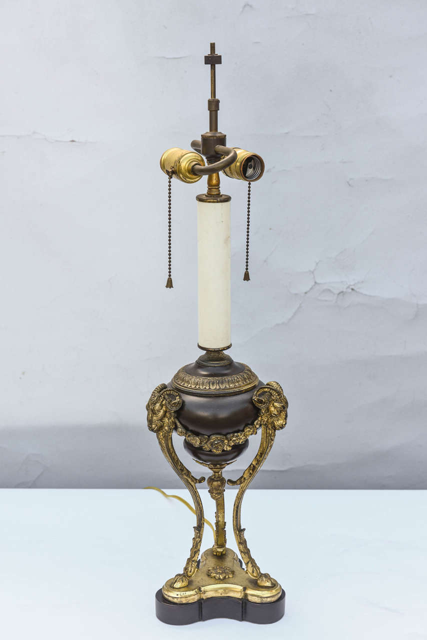 19th Century Patinated and Bronze Dore Athenienne Lamp For Sale 3