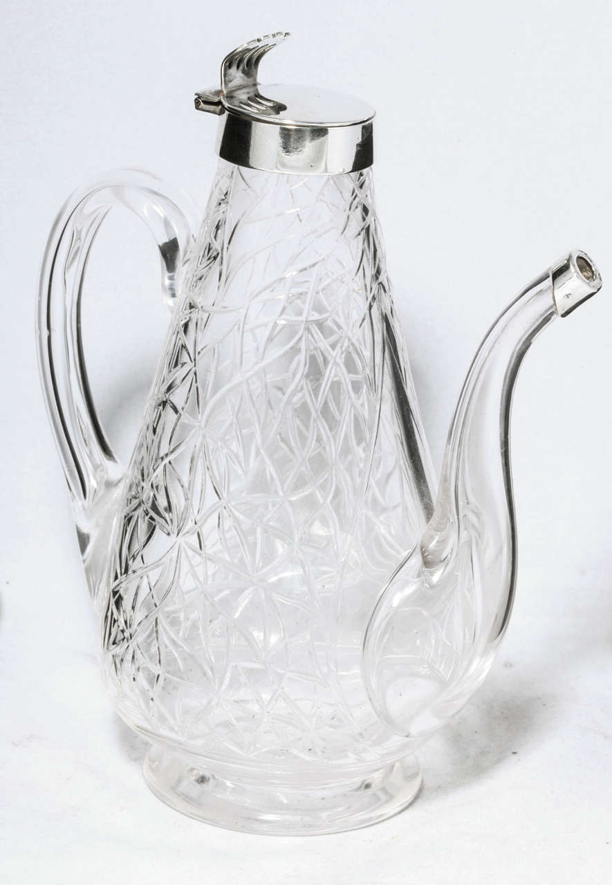 Unusual Delicate Victorian Sterling Silver-Mounted Lidded Liqueur Decanter In Good Condition For Sale In New York, NY