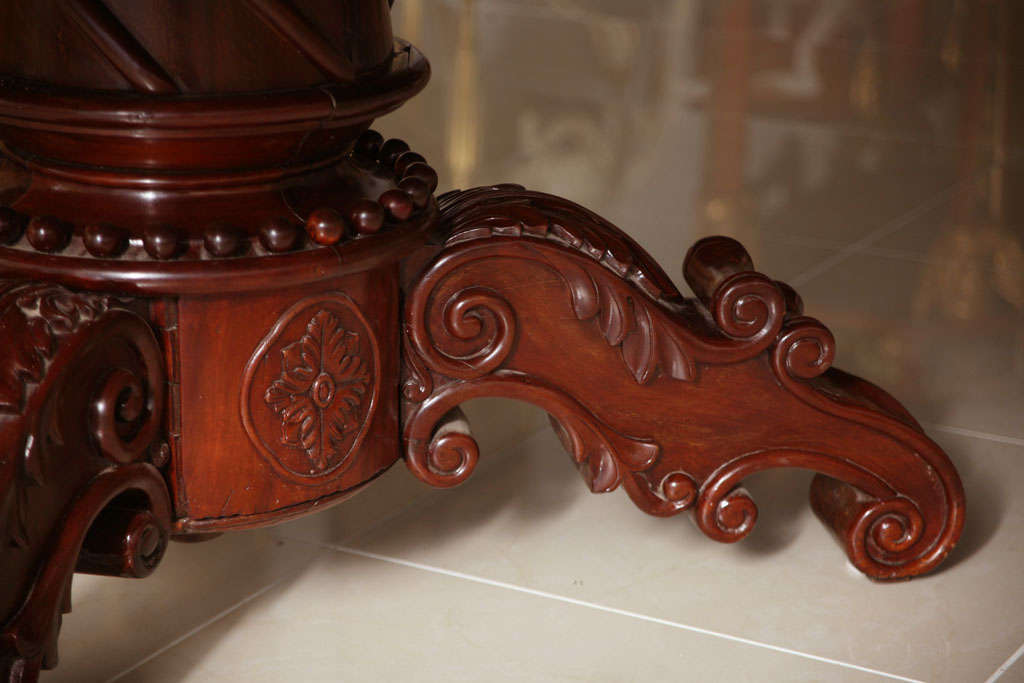 William IV Mahogany Center/Dining Table In Excellent Condition For Sale In Hollywood, FL