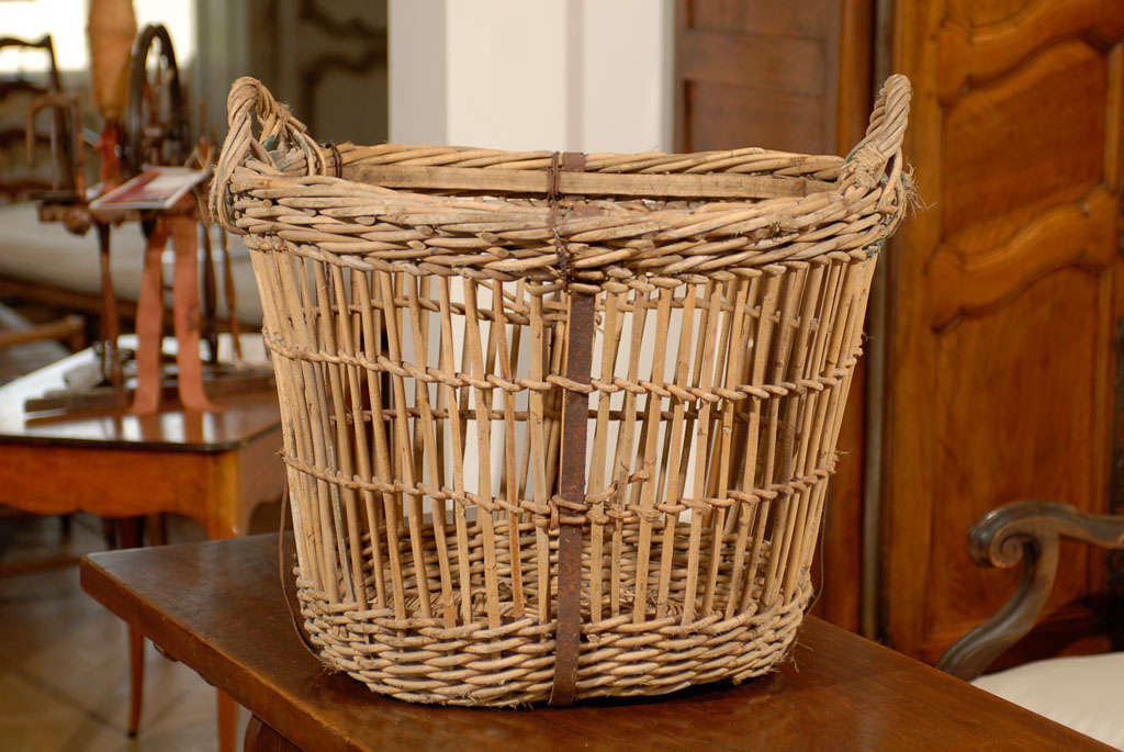 English Wicker Basket circa 1890 at 1stdibs