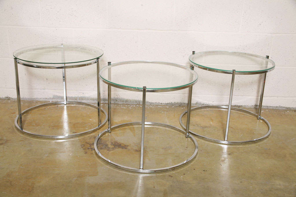 Set of  Nesting  Round  Side Tables