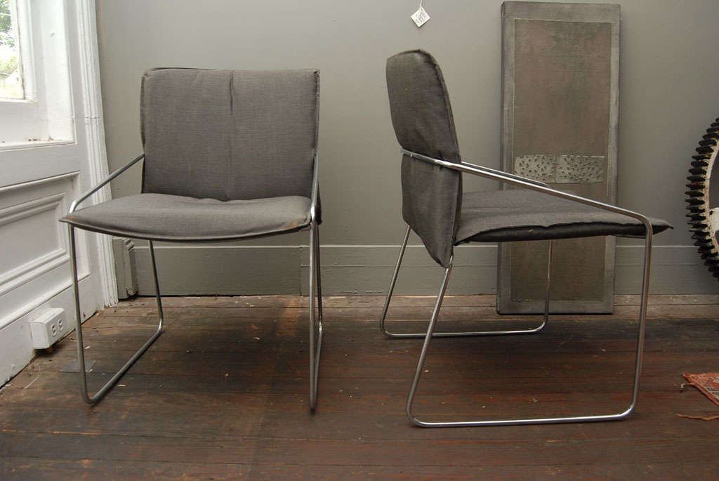 Mid-Century Modern Set of 4 Modern Chrome Chairs For Sale