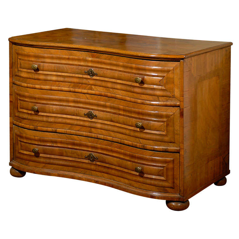 18th Century Walnut Serpentine German Commode For Sale