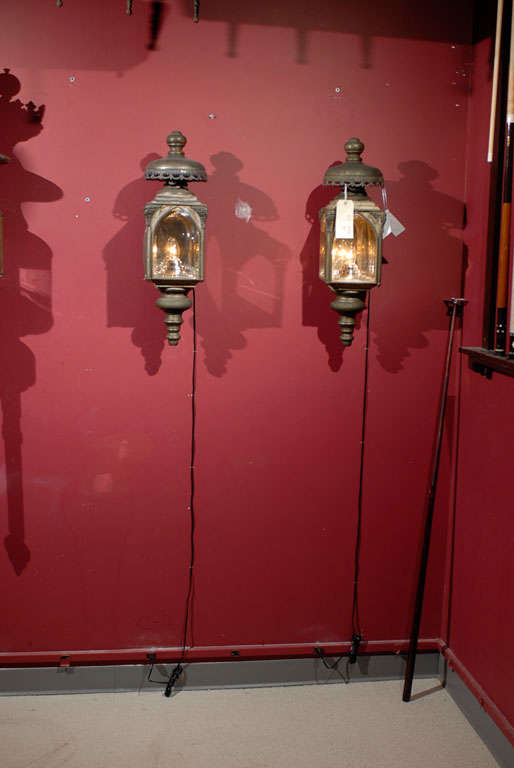 Très belle paire de lanternes d'attelage du 19e siècle