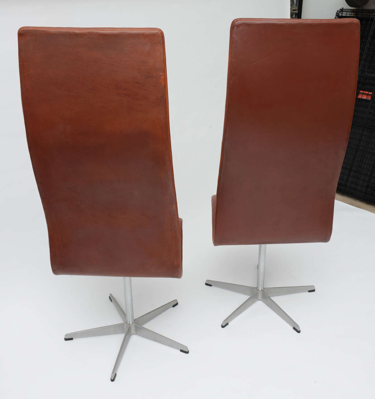 Mid-20th Century Arne Jacobsen Oxford Chairs For Sale