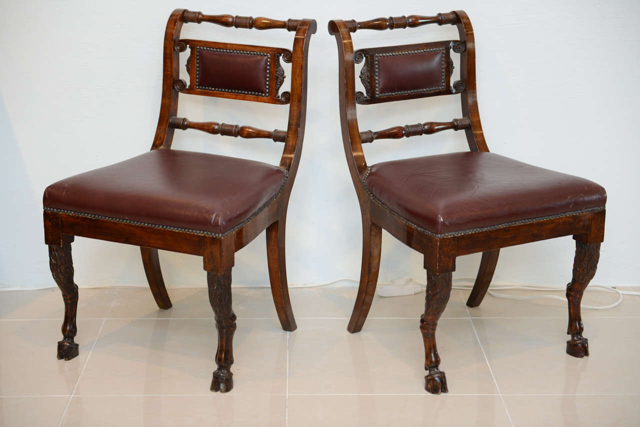 Set of Four Italian Empire Walnut Sidechairs, Early 19th Century In Excellent Condition For Sale In Hollywood, FL