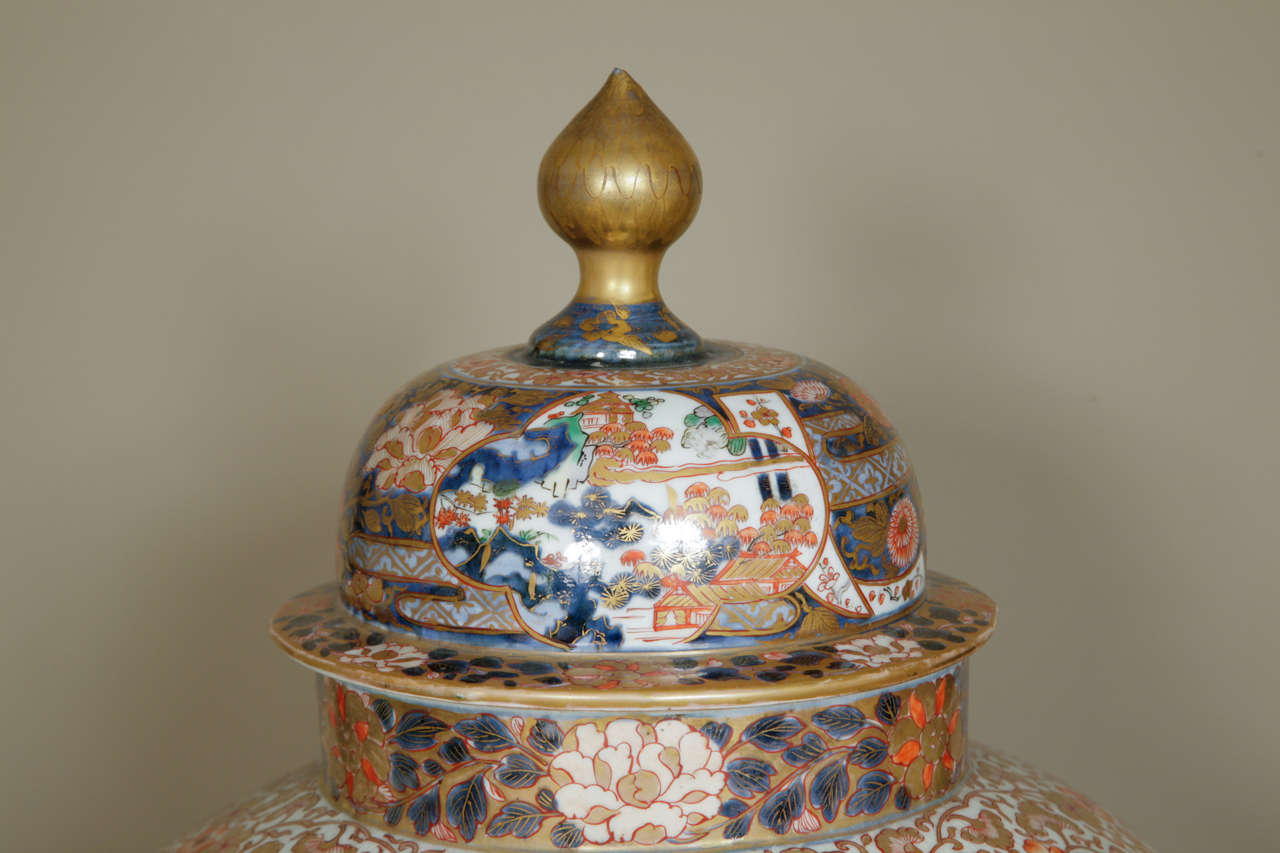 Large Japanese Late 17th / Early 18th Century Imari Ovoid Vase 5