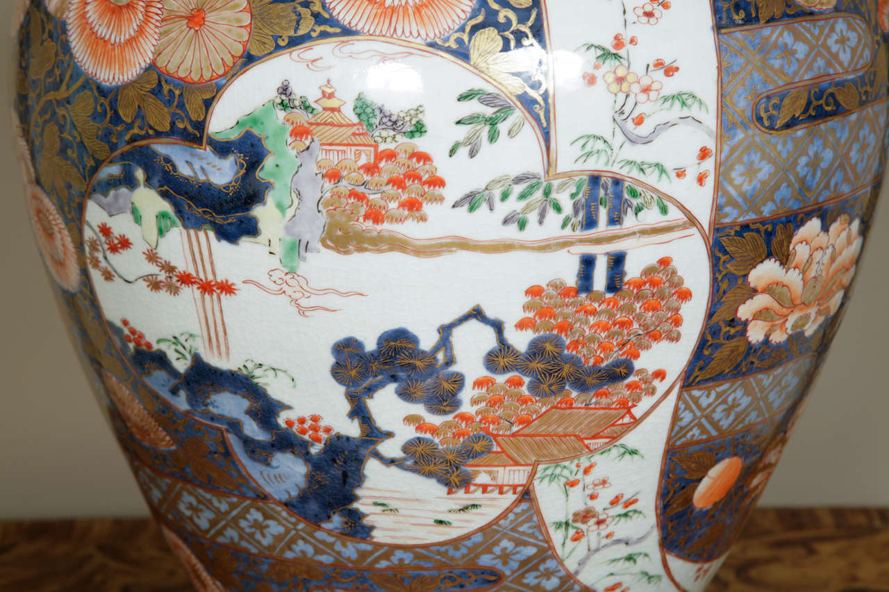 Large Japanese Late 17th / Early 18th Century Imari Ovoid Vase 2