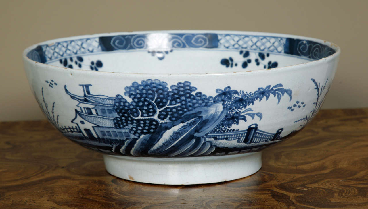 English Delft Chinoiserie Punch Bowl, circa 1760 In Good Condition In London, GB