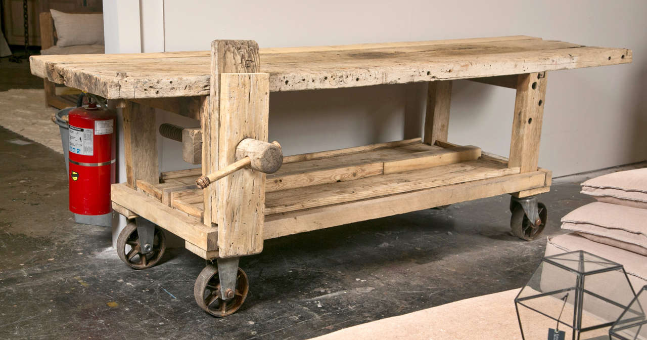 Workbench Console on Casters 3