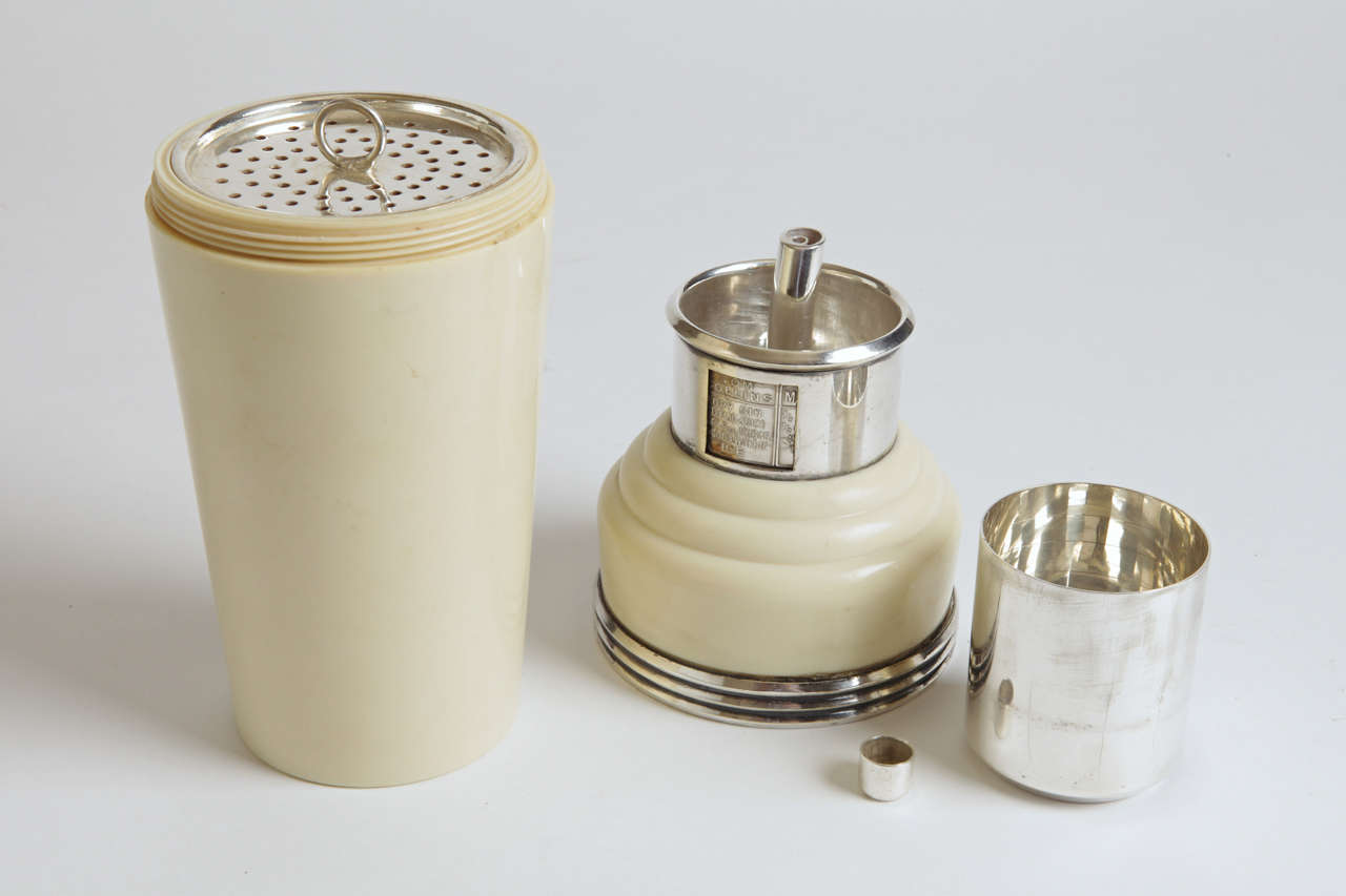 Mid-20th Century Master Incolor Catalin And Silver Plate Art Deco Cocktail Shakers For Sale