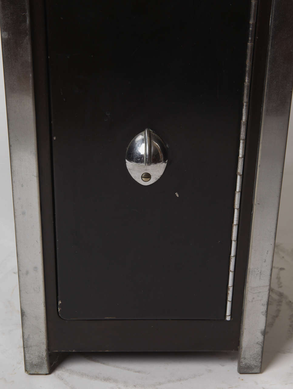 Enamel Machine Age Art Deco Smokestand Cocktail Cabinet Smoke Stand Bar 