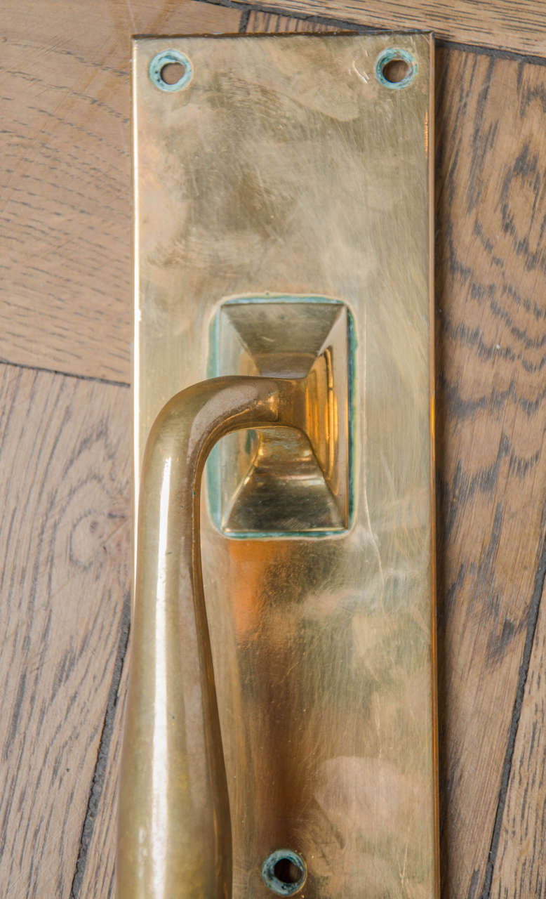 Five Pairs of Antique Brass Door Pull Handles In Excellent Condition For Sale In London, GB