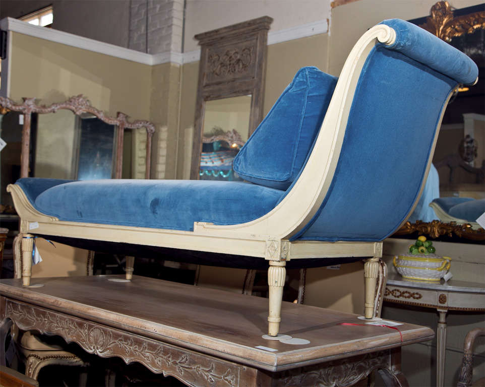 French Painted Chaise Lounge 3
