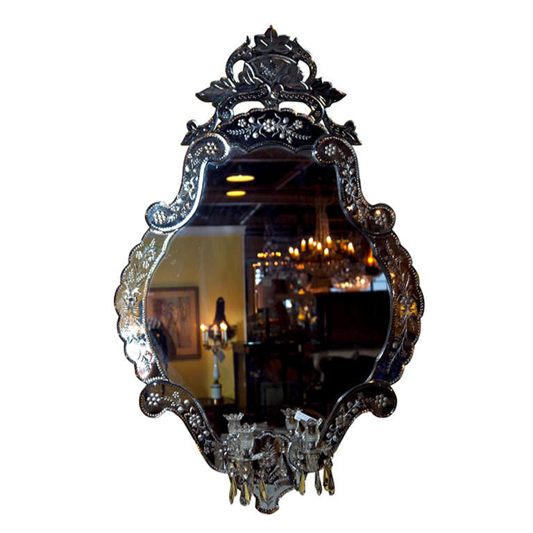 Venetian Mirror With Scented Candle Details