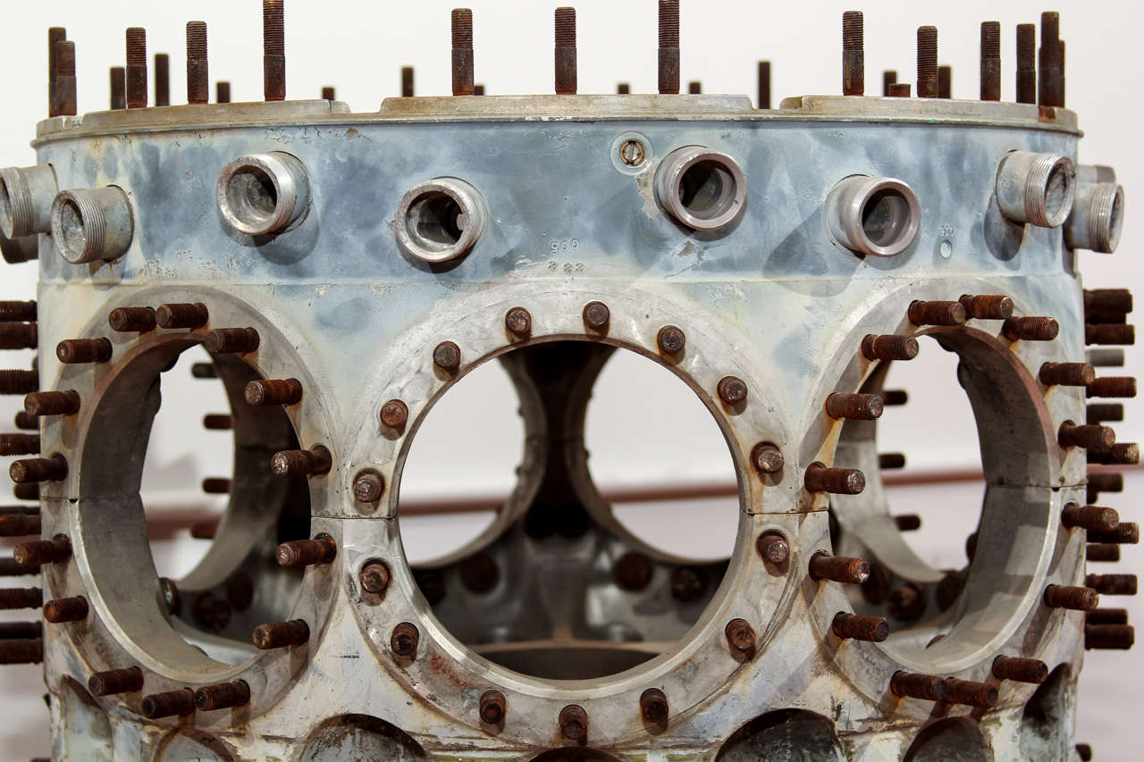 Pair of Curtiss-Wright  'Cyclone' Radial Engine Blocks In Good Condition In Seattle, WA